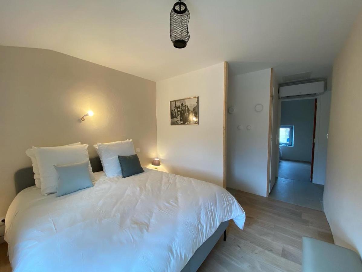 Le Nomade En Provence Bed and Breakfast Bouchet  Exteriör bild