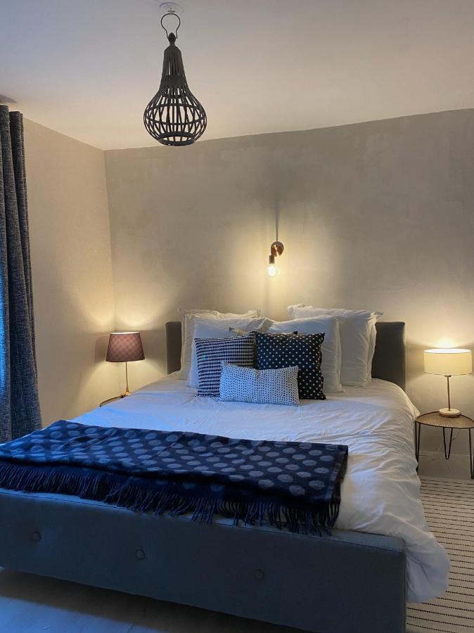 Le Nomade En Provence Bed and Breakfast Bouchet  Exteriör bild