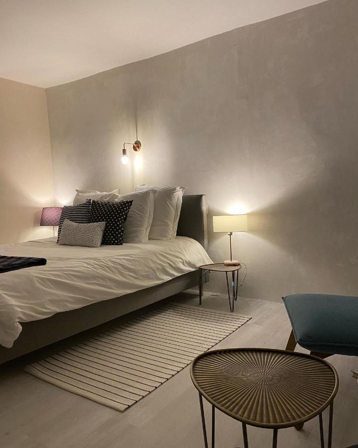 Le Nomade En Provence Bed and Breakfast Bouchet  Exteriör bild