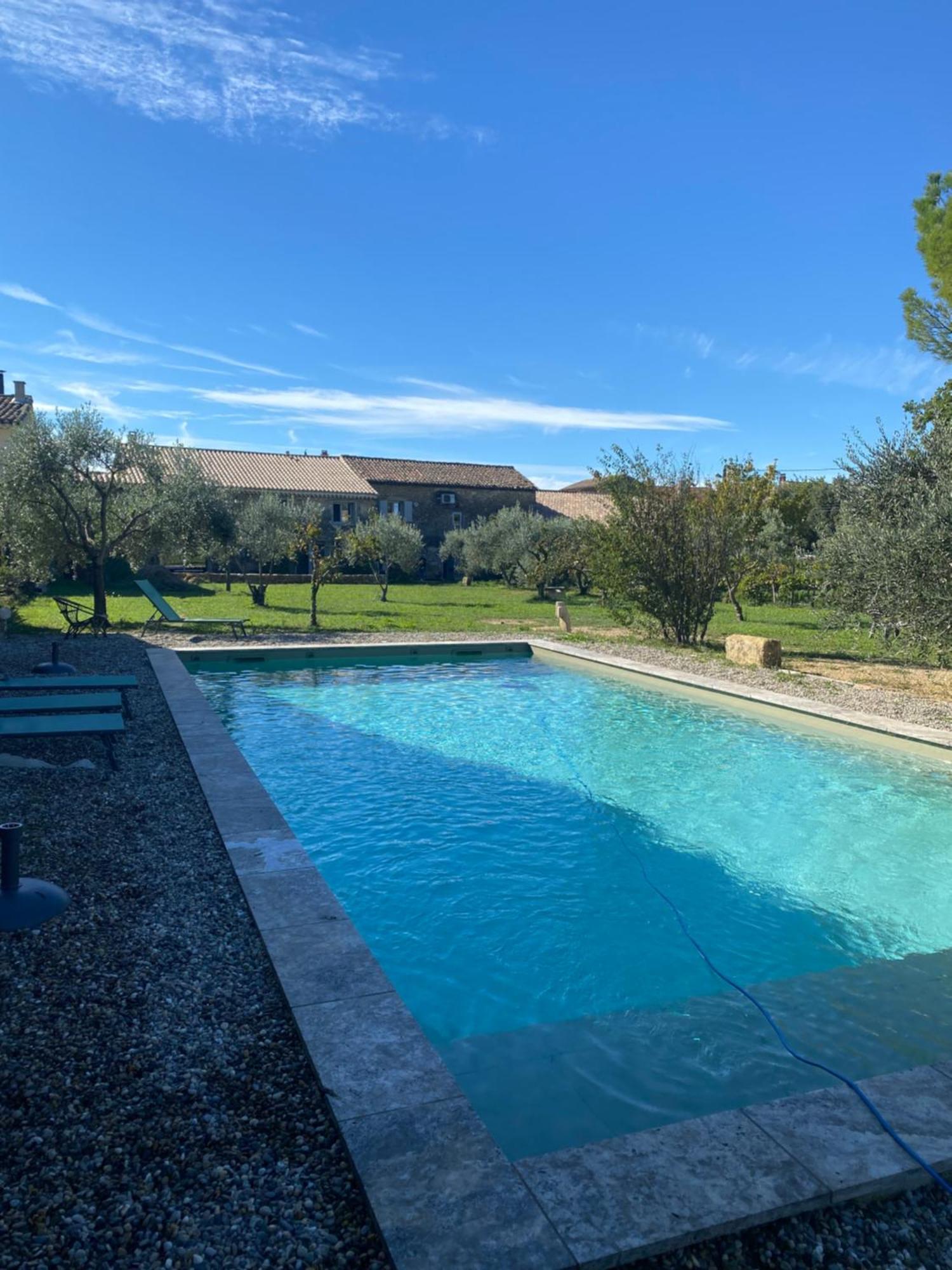 Le Nomade En Provence Bed and Breakfast Bouchet  Exteriör bild